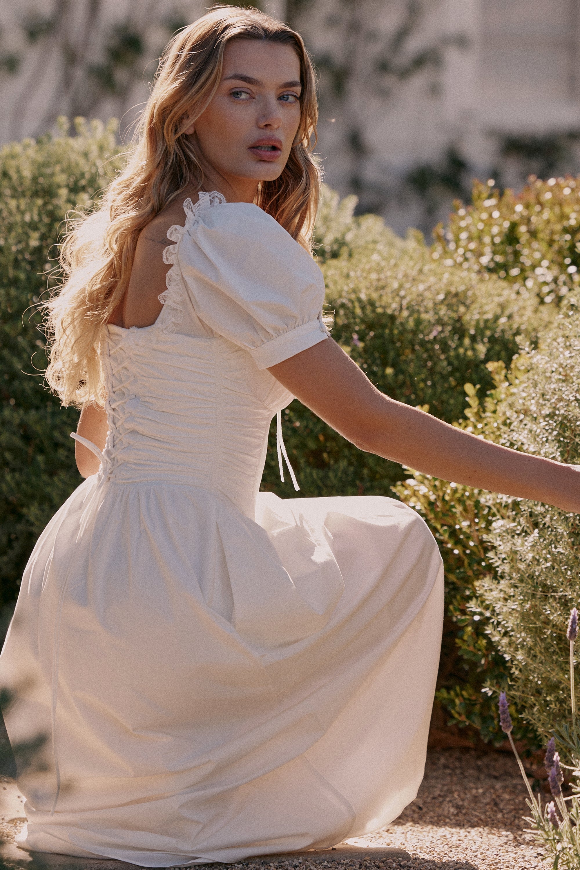 Lulabell | White Stretch Cotton Puff Sleeve Midi Dress